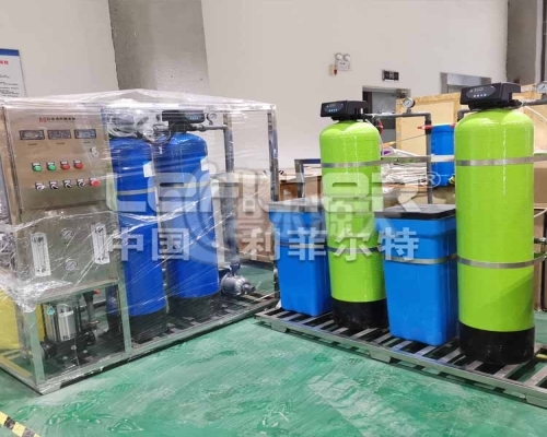 純水機(jī)設(shè)備不銹鋼超濾設(shè)備