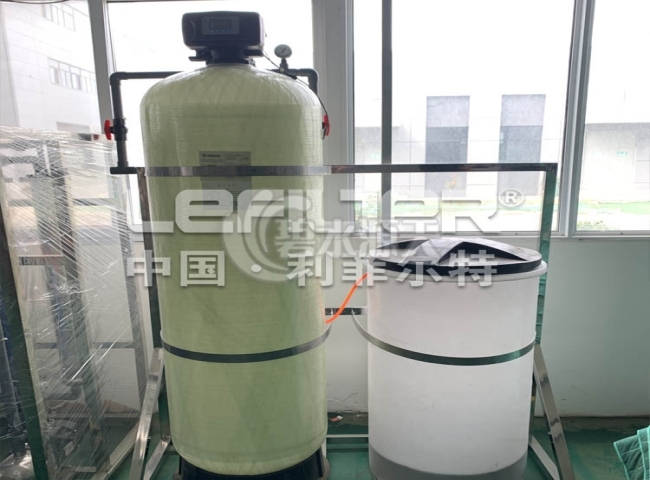 全自動控制軟化水設(shè)備